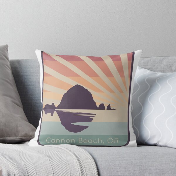 Artikelvorschau, Haystack Rock bei Sonnenuntergang entworfen und verkauft von Marie Funseth.