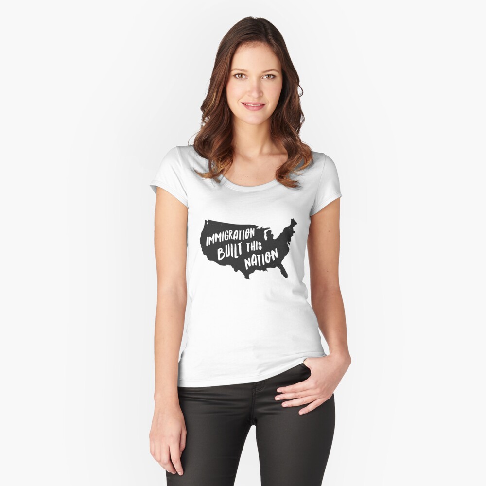 Artikel-Vorschau von Tailliertes Rundhals-Shirt, designt und verkauft von santiagodesign.