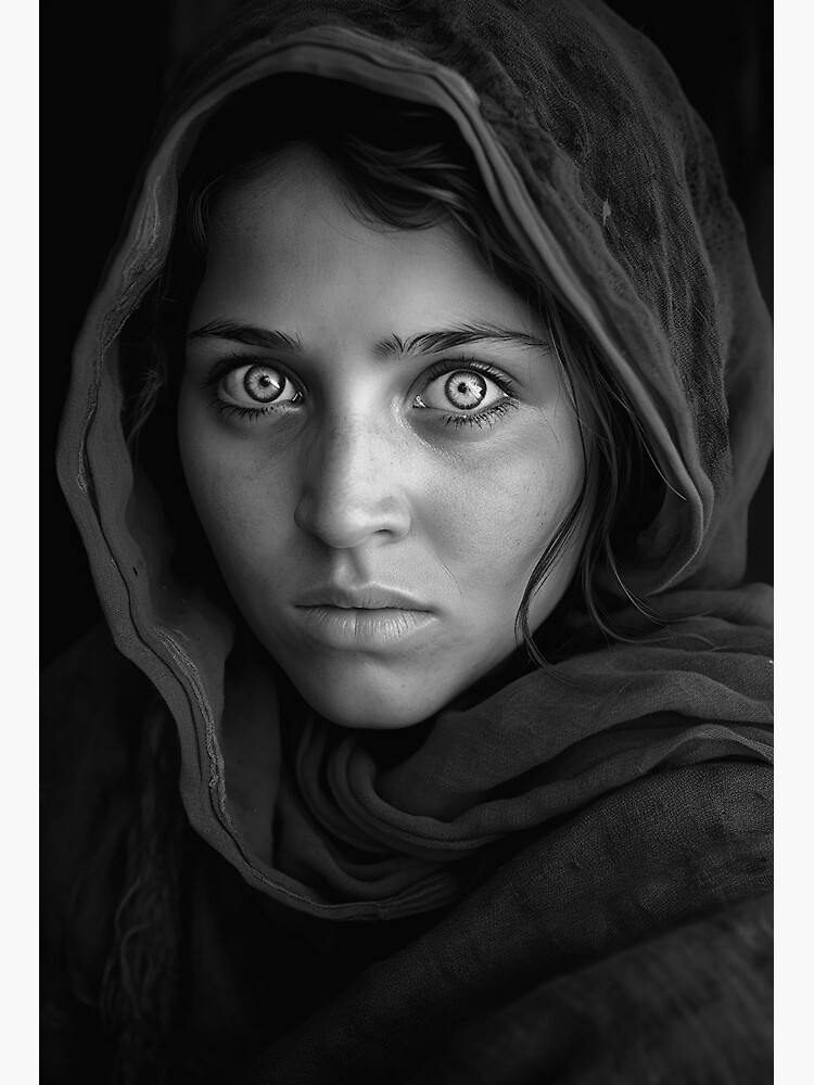 Visage Fillette Femme Noir et Blanc Yeux Regard Profond Indienne Pauvre Portrait BW Impression rigide