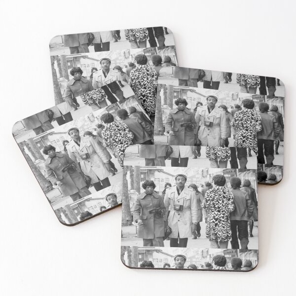 Item preview, r18 / finition 2023 - Olivier Reporter Photo sur: 12 - Les Gens de Paris 1975 Okaio-Umin Créations Olavia-Olao designed and sold by o.okaïo.