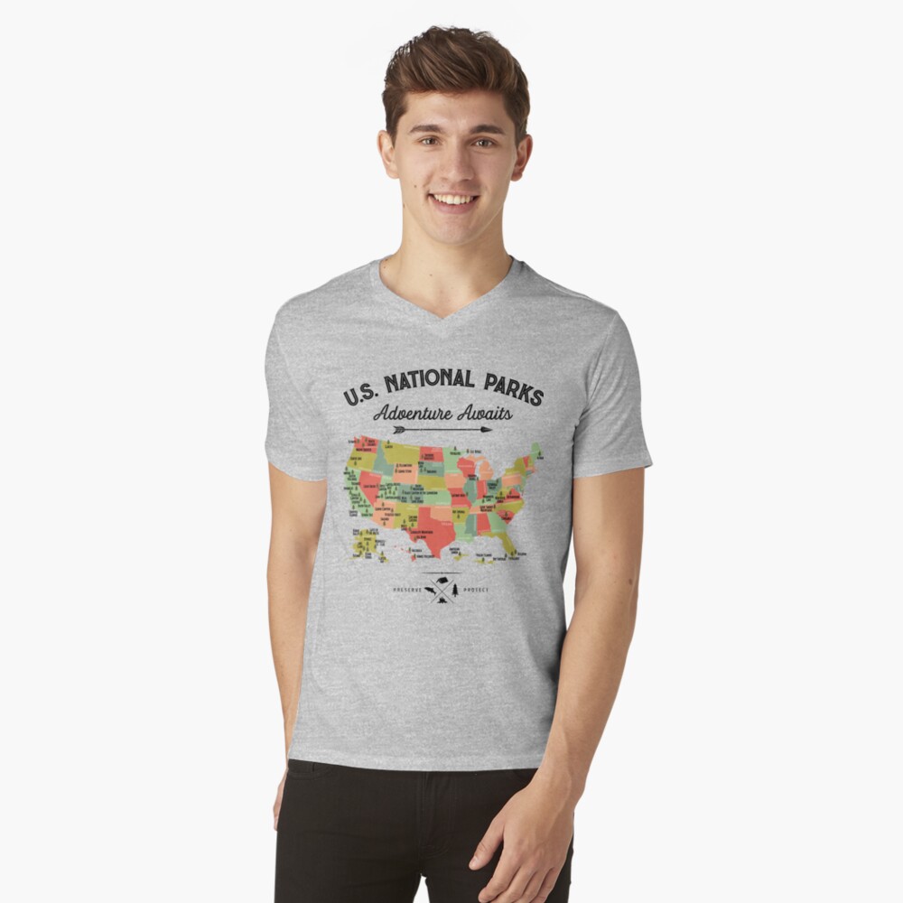 Vista previa del artículo con la obra «Camiseta de cuello en V», diseñado y vendido por LiqueGifts.