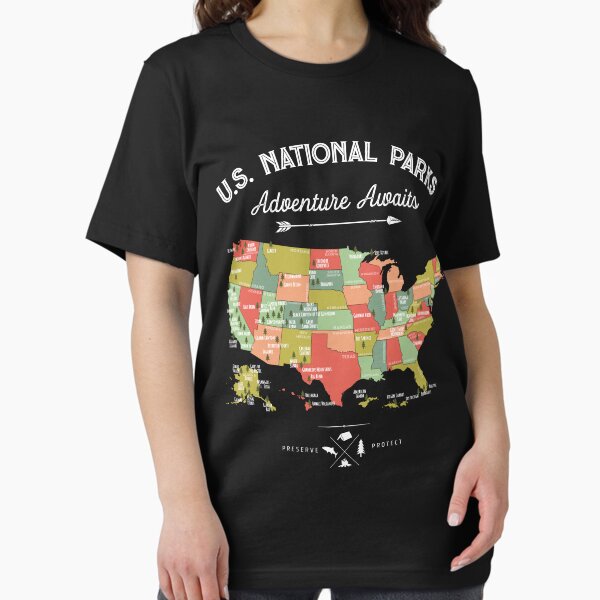 Vista previa del artículo con la obra «Camiseta vintage del mapa del parque nacional - Todos los 63 parques nacionales», diseñado y vendido por LiqueGifts.