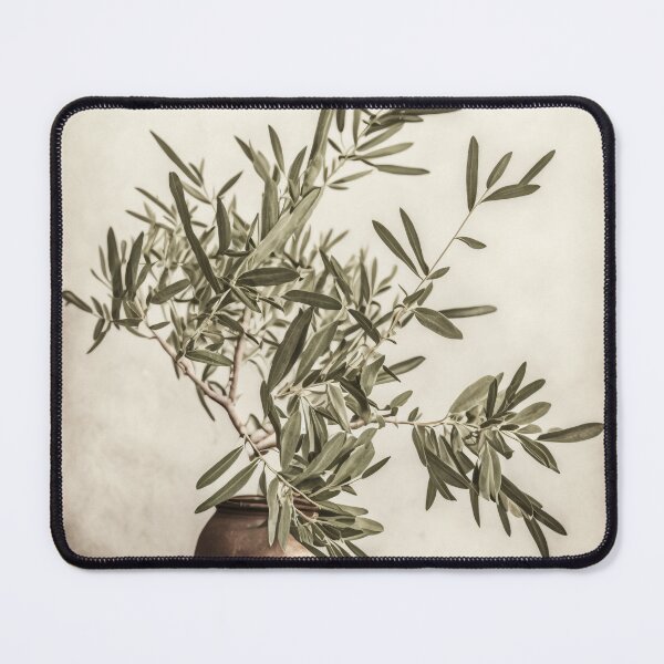 Artikelvorschau, Vintage-inspirierte Olivenzweig-Vasen-Wandkunst – grünes botanisches Dekor entworfen und verkauft von Maisonsucces.