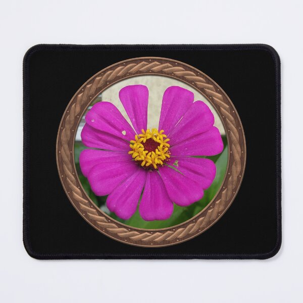 Artikelvorschau, Purple Zinnia Flowers in Celtic Circle Frame 45 entworfen und verkauft von Swabcraft.