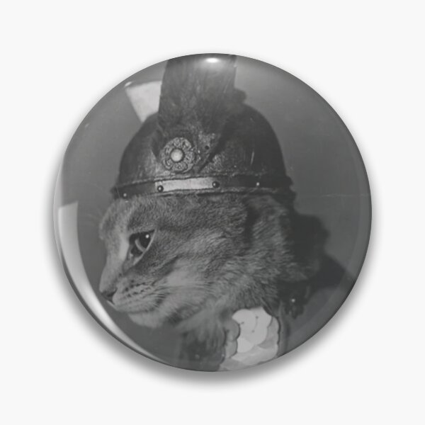 Artikelvorschau, Brunnhilde die Walkürenkatze entworfen und verkauft von Vintage Vibes.