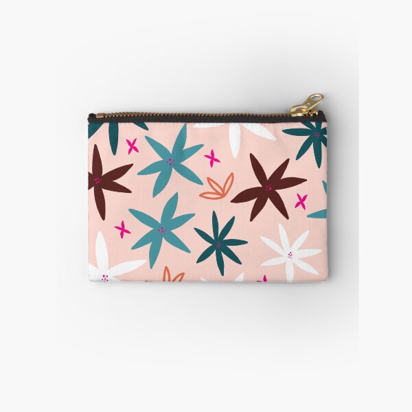 Item preview, Campo de margaritas retro en rubor designed and sold by artsylyons.