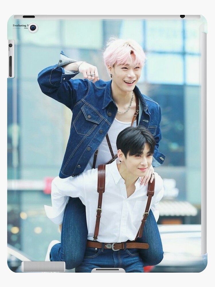 Funda y vinilo para iPad for Sale con la obra moonbin cha eunwoo