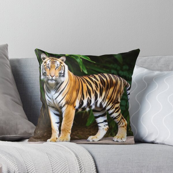 Aperçu de l'œuvre Extinct Fierce Caspian Tiger Wild Big Cats créée et vendue par Michael Voyler.