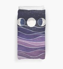 Lila Berge und Mond Bettbezug