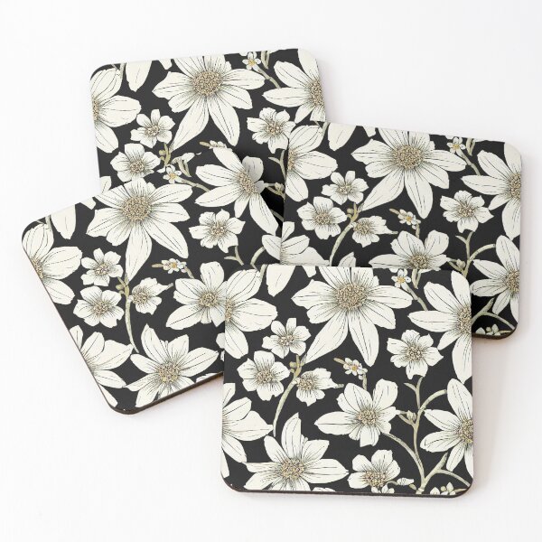 Artikelvorschau, Vintage Dark Floral - Antikweiß auf Schwarz entworfen und verkauft von kougan.