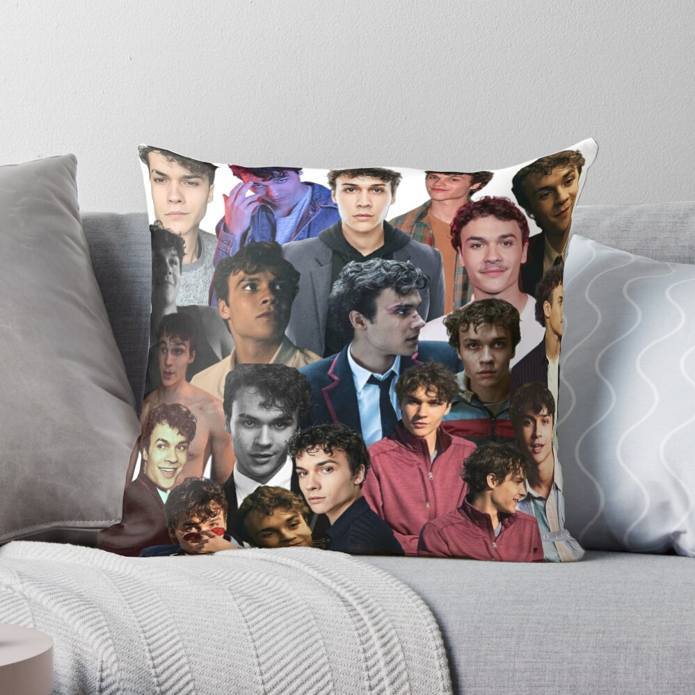 https://ih1.redbubble.net/image.4969437585.7476/throwpillow,medium,1000x-bg,f8f8f8-c,0,200,1000,1000.u4.jpg