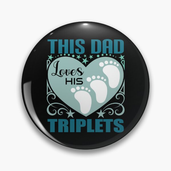 Aperçu de l'œuvre Ce papa aime ses triplés - conception de t-shirt - Sticker Redbubble créée et vendue par bluehatgraphics.