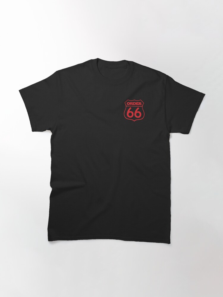 Imagen 3 de 7, Camiseta clásica con la obra Orden 66 - Lado oscuro, diseñada y vendida por Soronelite.