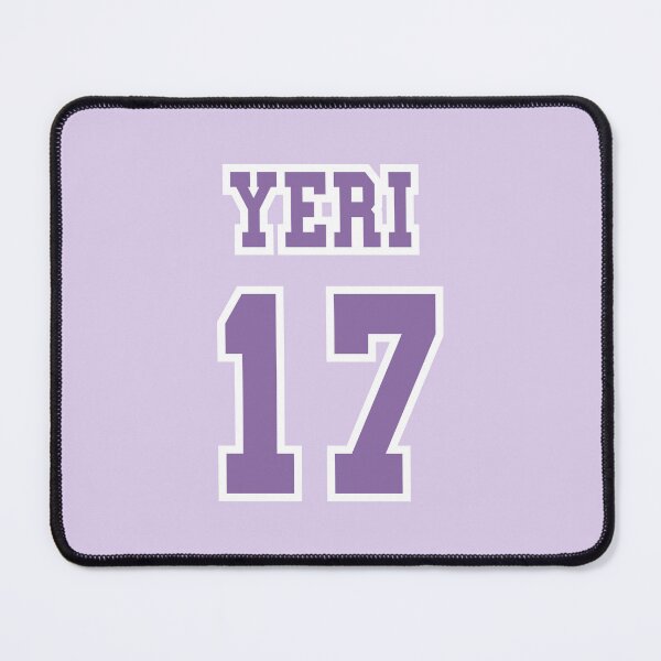 Artikelvorschau, Roter Samtjersey - Yeri | Kpop Merch für Fans | Geschenk für Reveluv entworfen und verkauft von Wishful Thinking.