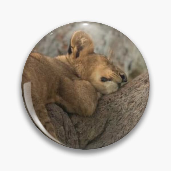 Artikelvorschau, Lion Cub Sleeps Tonight entworfen und verkauft von SFFX OFFICIAL.