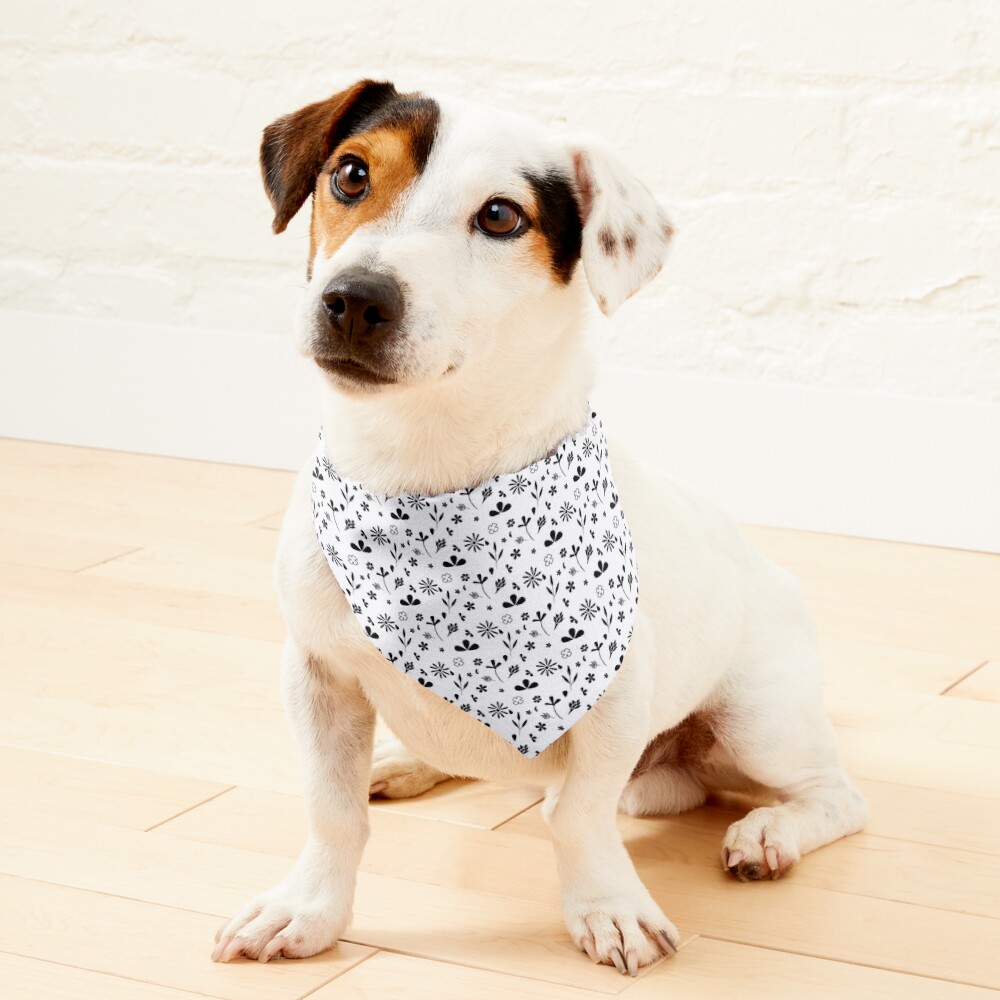 Aperçu de l'œuvre Bandana pour animaux créée et vendue par LaFlamboyante.