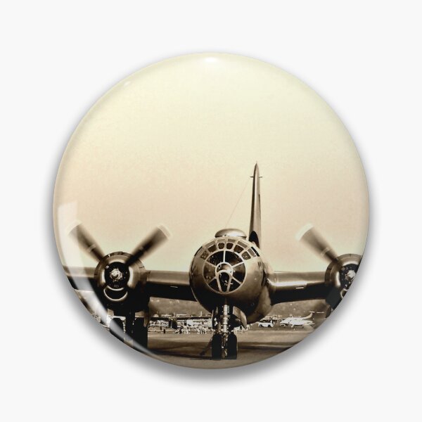 Artikelvorschau, B-29 Bomber Flugzeug - Klassische / Vintage WW2 Flugzeugfotografie entworfen und verkauft von Amy McDaniel.