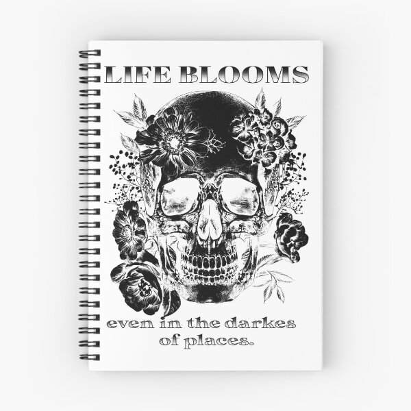 Aperçu de l'œuvre La vie fleurit dans les endroits sombres Crâne et fleurs Version noire créée et vendue par CinEmmaDesign.