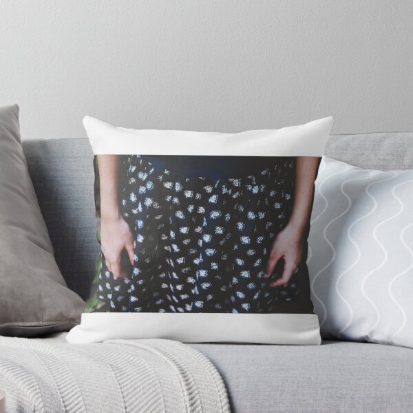Item preview, bruised hand designed and sold by Fahad Al-Alam.