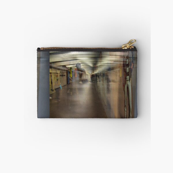 Item preview, Appearance of a face in the Barcelona metro designed and sold by Antonello Incagnone "incant".