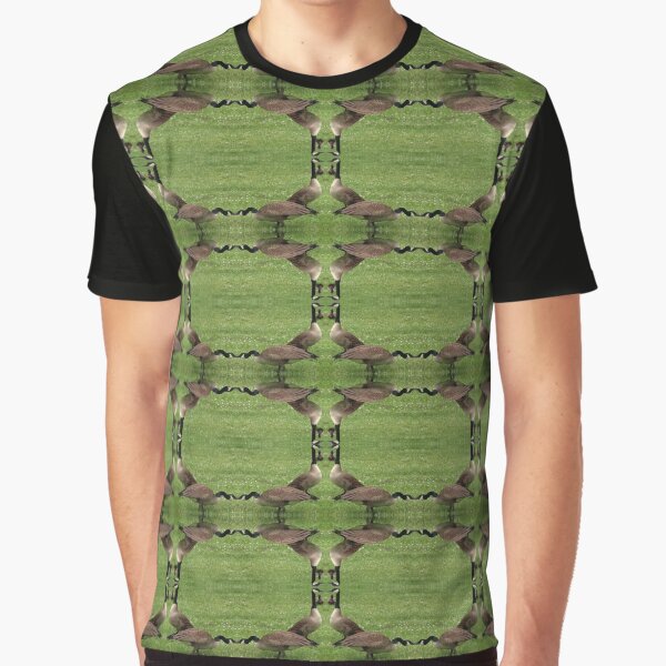 Chicago Geese 3 Graphic T-Shirt