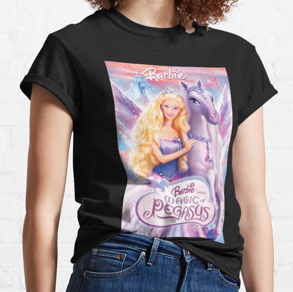  Barbie - Camiseta clásica con cuello en V con logotipo de,  Negro - : Ropa, Zapatos y Joyería