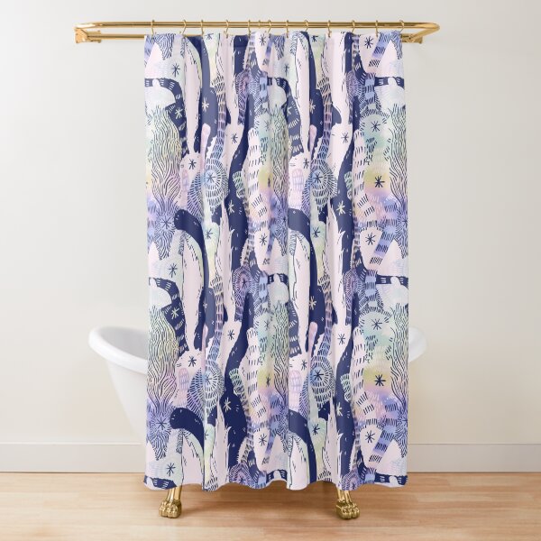 Cat Butts in Holographic Shower Curtain
