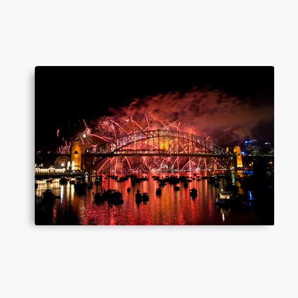 NYE 2008: Midnight Fireworks at McMahons Point Canvas Print