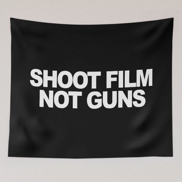 Item preview, Filmar película, no pistolas designed and sold by metropol.