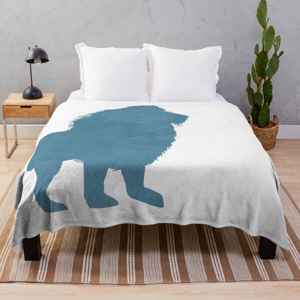 Artikelvorschau, Blue Lion Silhouette - Scandinavian Nursery Decor - Animal Friends - For Kids Room - Minimal entworfen und verkauft von Studio Grafiikka.