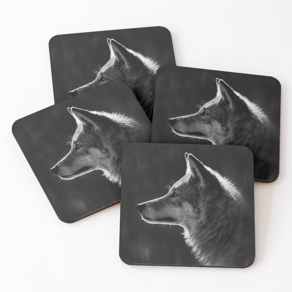 Item preview, Perro lobo Perfil de animal salvaje Lobo Diseño en blanco y negro Foto Monocromo Canidae Montaña designed and sold by Univers Noir et Blanc.