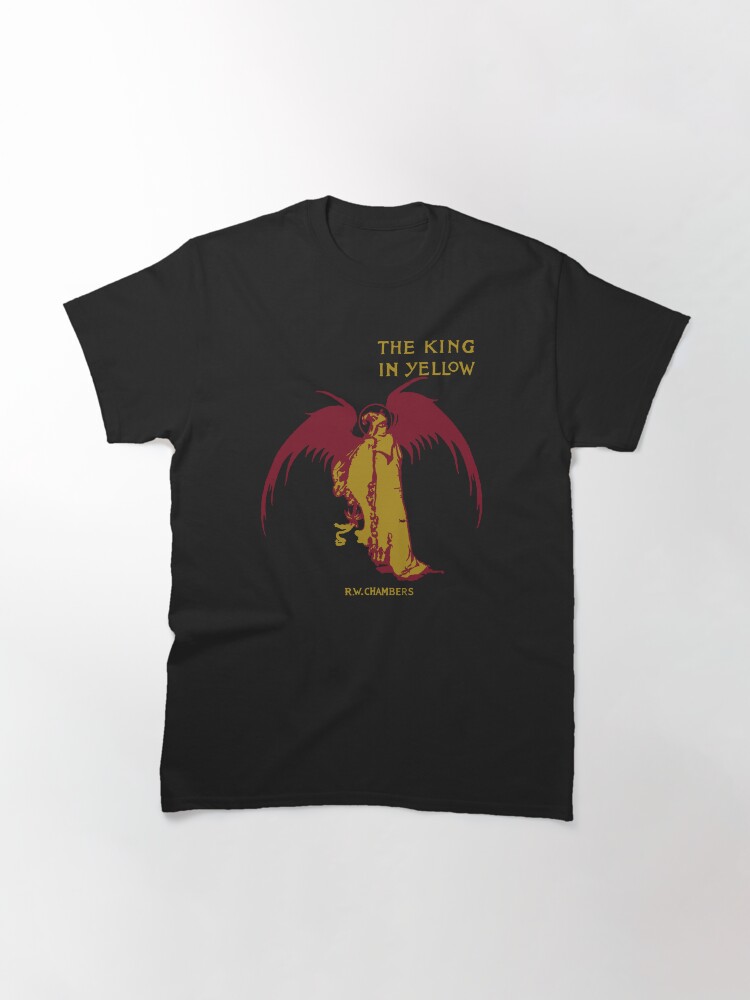 Imagen 3 de 7, Camiseta clásica con la obra El rey en amarillo, diseñada y vendida por Ryleh-Mason.