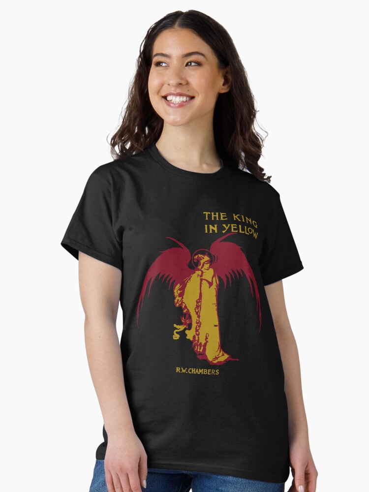 Imagen 2 de 7, Camiseta clásica con la obra El rey en amarillo, diseñada y vendida por Ryleh-Mason.