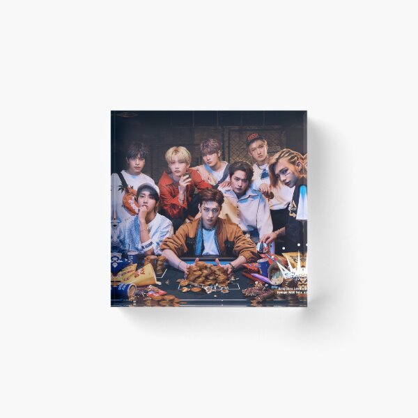 Artikelvorschau, SKZ Stray Kids Skz Kpop Pink Poster Maxident Case 143 Bang Chan Lee Know Changbin Hyunjin Han Seungmin Jeongin Maxident Poster entworfen und verkauft von Kpop-Noona.