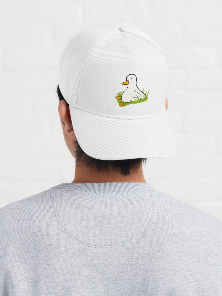 Aperçu 4 sur 7. Casquette avec l'œuvre Mignon petit canard s'occupant de ses propres affaires créée et vendue par StateOfDaisy.