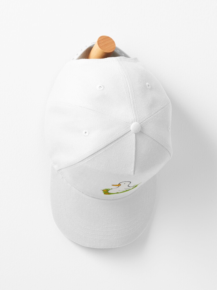Aperçu 2 sur 7. Casquette avec l'œuvre Mignon petit canard s'occupant de ses propres affaires créée et vendue par StateOfDaisy.