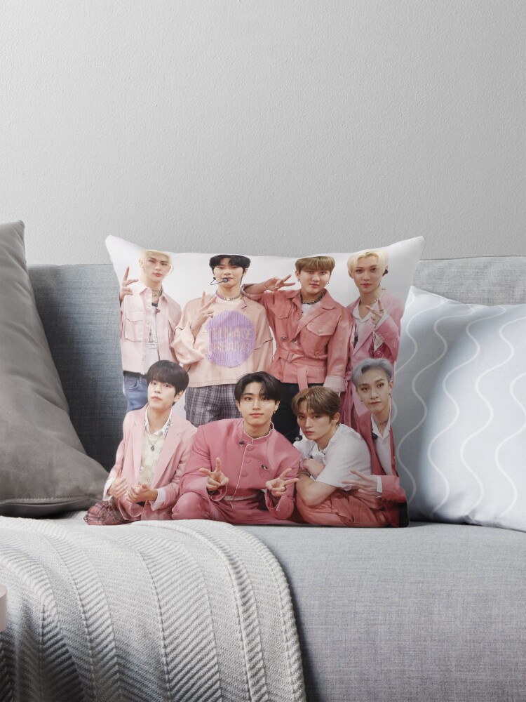Stray Kids ot8 Pink outfits cute concept chocolate factory