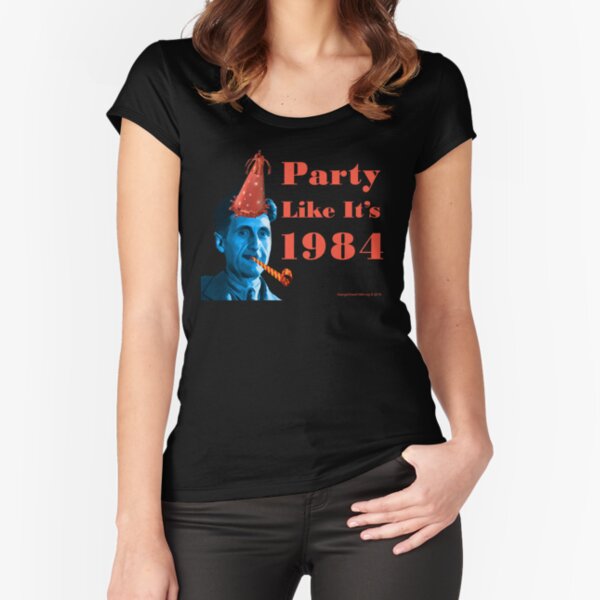 Fitted Scoop T-Shirt