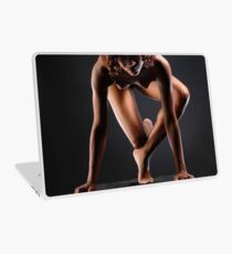 0953 Beautiful Black Girl on Pedestal Studio Nude by Chris Maher Laptop Skin