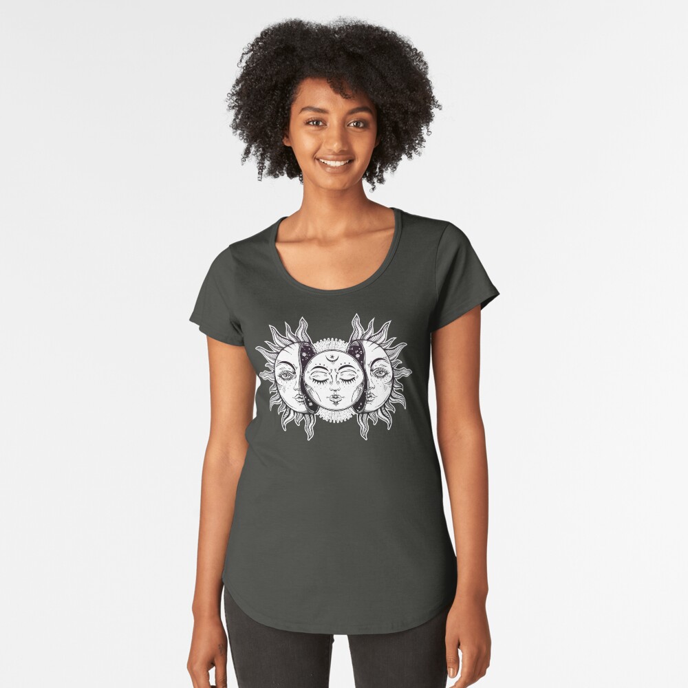 Vista previa del artículo con la obra «Camiseta premium de cuello ancho», diseñado y vendido por MagneticMama.