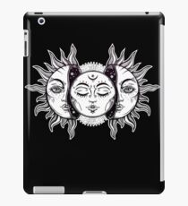 Vintage Retro Sun and Moon Solar Eclipse iPad Case/Skin