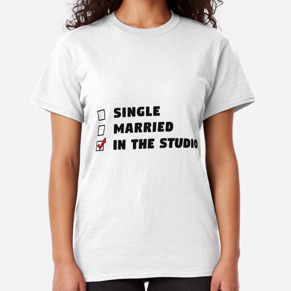 studio t shirt