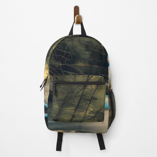Item preview, Un río en un bosque salvaje e implacable designed and sold by brandway.