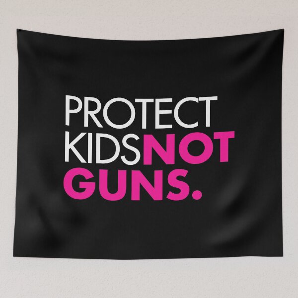 Artikelvorschau, Protect Kids Not Guns – Pink entworfen und verkauft von Thelittlelord.