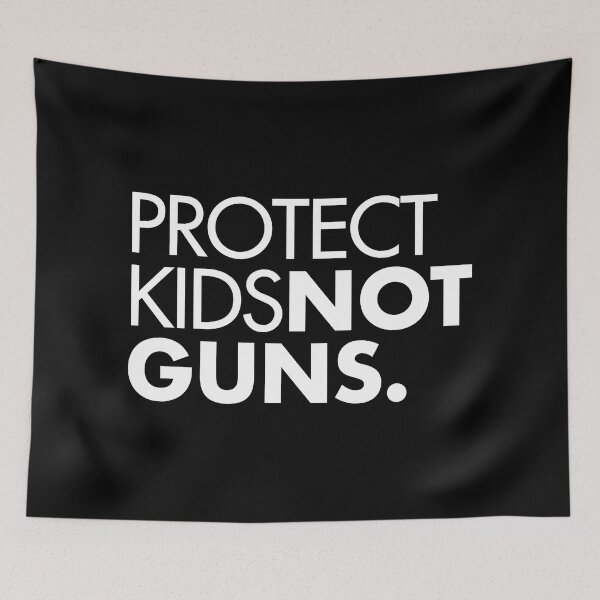 Artikelvorschau, Protect Kids Not Guns – weiß entworfen und verkauft von Thelittlelord.