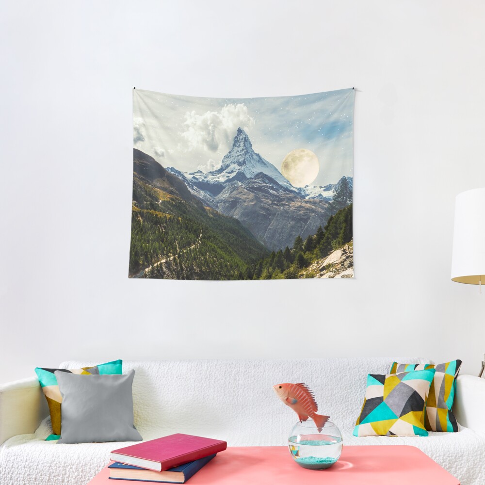 Wander trip sets the Moon Tapestry
