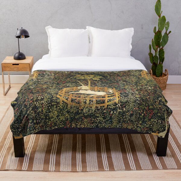 UNICORN AND GOTHIC FANTASY FLOWERS, GREEN FLORAL MOTIFS Throw Blanket