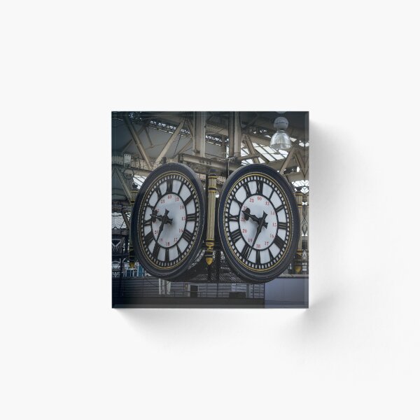 Item preview, clock designed and sold by paolo amiotti.