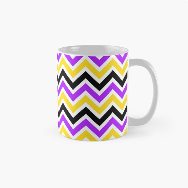 Artikelvorschau, Lila gelbes Chevron-Muster entworfen und verkauft von Aetherier.