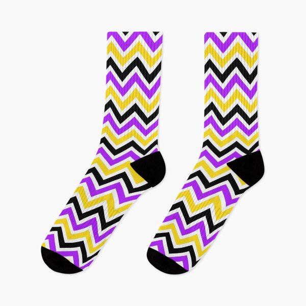 Artikelvorschau, Lila gelbes Chevron-Muster entworfen und verkauft von Aetherier.